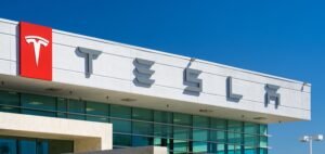 Read more about the article Tesla Launches Employee Testing for FSD Ride Hailing Service