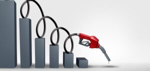Read more about the article UAE Petrol Prices Drop for May 2025